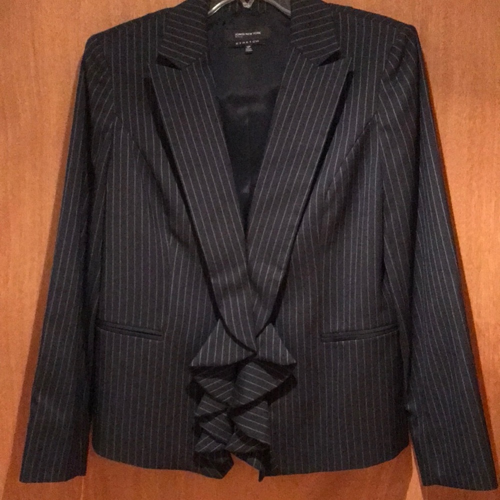 Jones New York Women’s pinstripe jacket size 12P